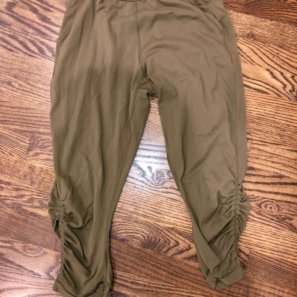 Lululemon joggers with dual waistband - Picture 3 of 5